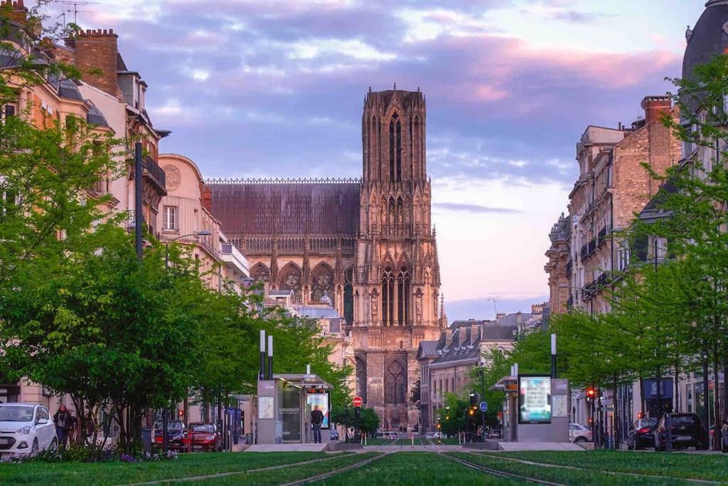Joli Appartement, Le Bouchon Remois, Centre Ville Reims Kültér fotó